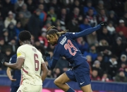 爱游戏-赛地聚焦：法甲窗口期热度飙升；里昂篮板制胜；球迷炸锅；训练强度明显提升的简单介绍