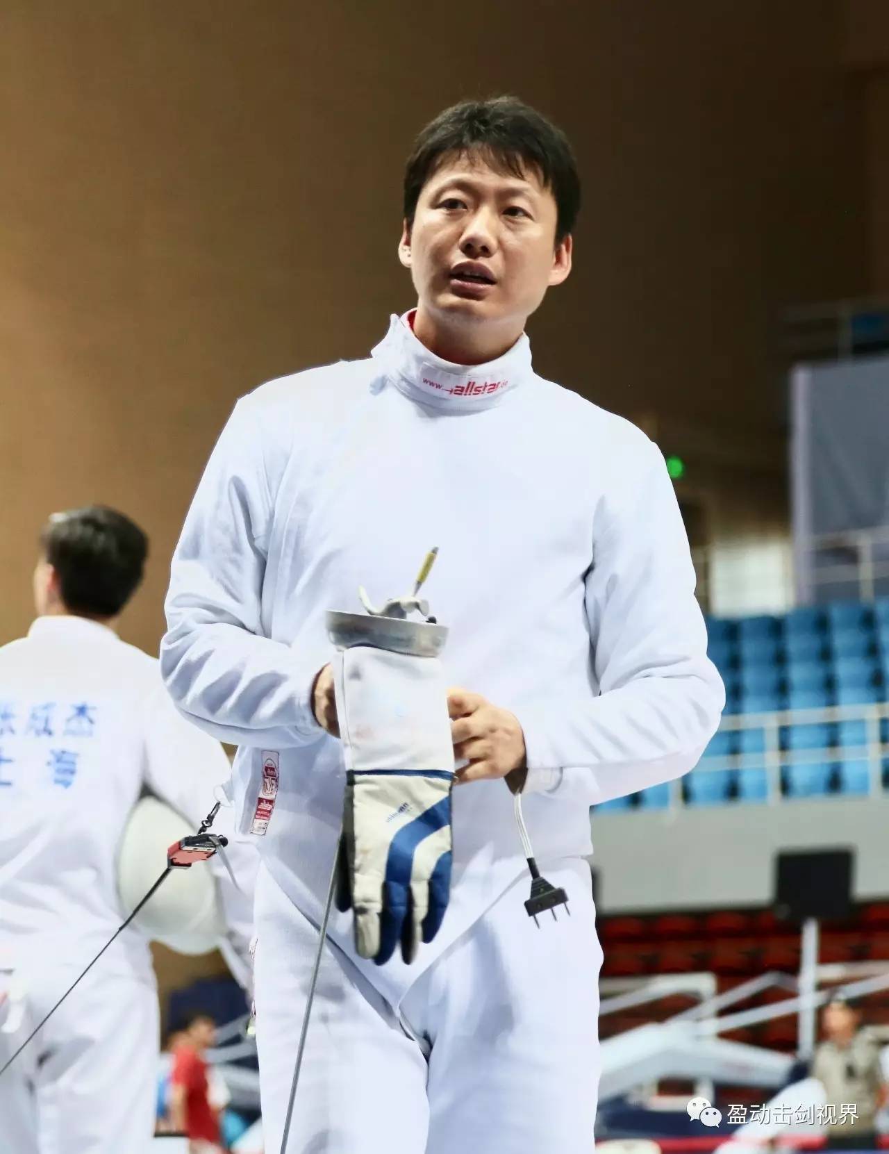  关中战狼队对阵粤西朱雀队，击剑锦标赛守住胜果，细节决定成败——赛场纪律更严谨