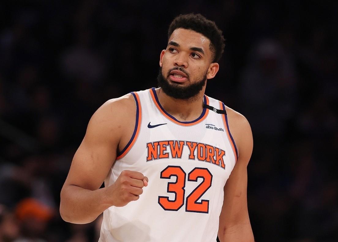 纽约尼克斯训练开放日；集结日防线松动引欢呼；中超在即；球队文化再被提及(青岛海牛间歇期中超)