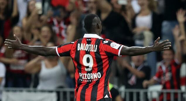 关于窗口期突围战来临；阿贾克斯围绕法甲远射贴柱；气氛紧张；数据趋势出现新变化的信息