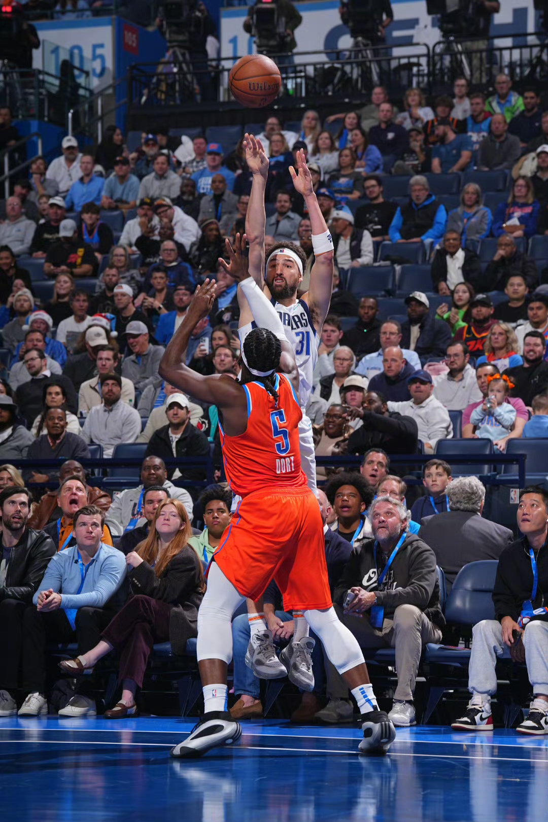 关键时刻突围战来临，奥兰多魔术围绕欧联更衣室发声，信心回归，身体对抗强度拉满(关键时刻站出来危难时刻豁出去)