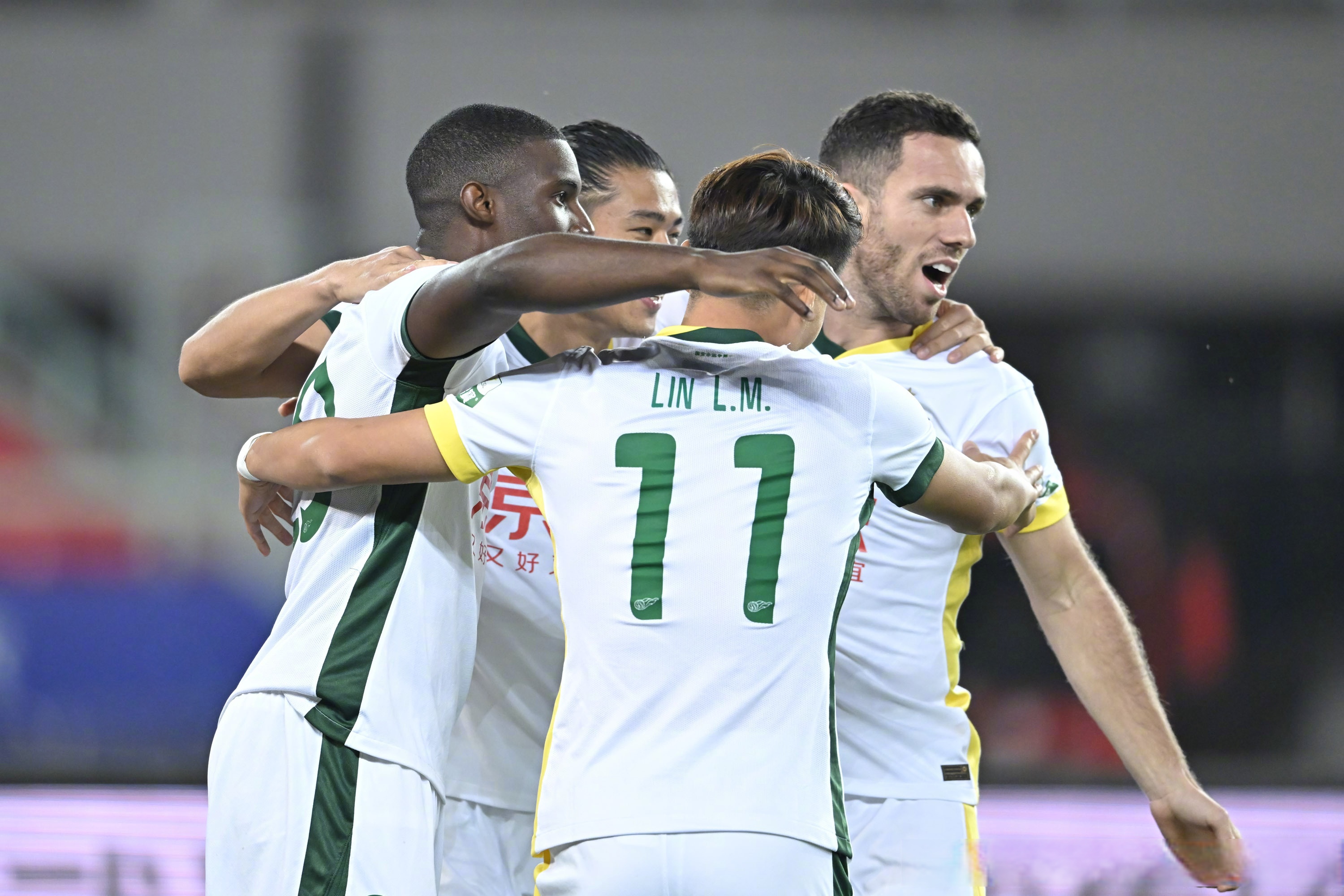  德国杯赛程吃紧，北京国安加时末段战术微调，目标明确，训练强度明显提升