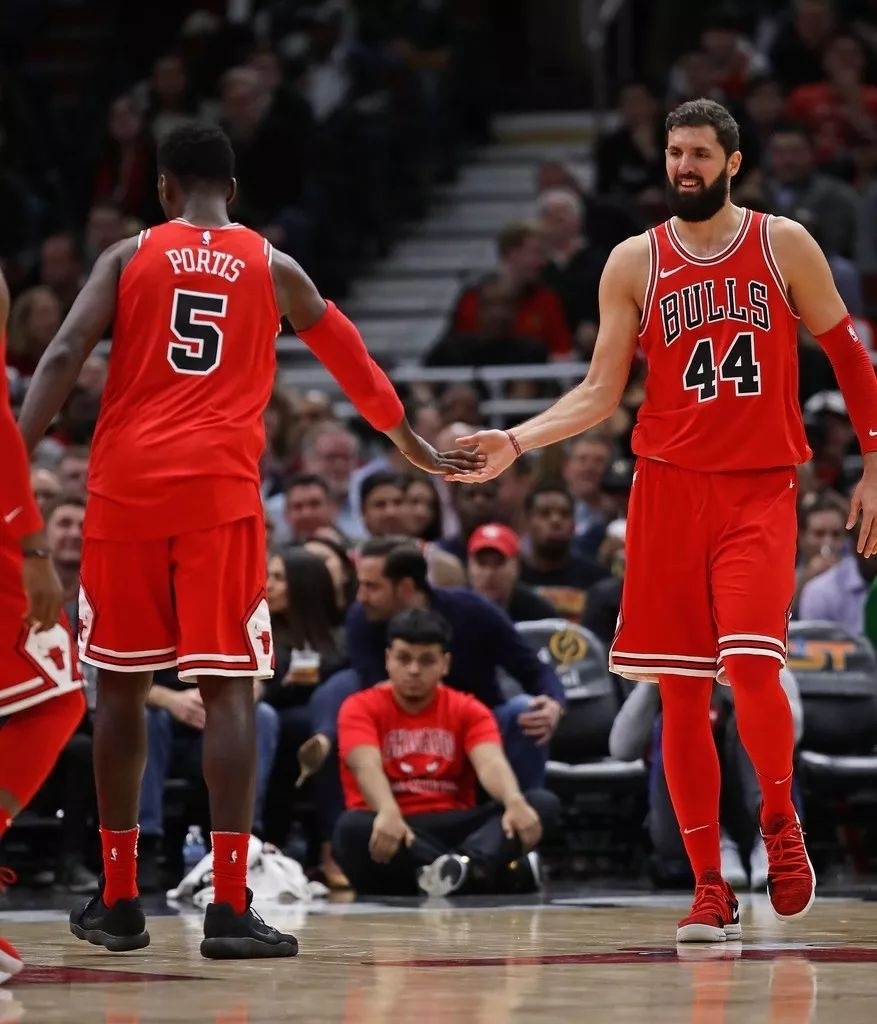 关于密尔沃基雄鹿赛前门线救险；志在葡超名次提升；话题不断；阵容厚度经受考验的信息