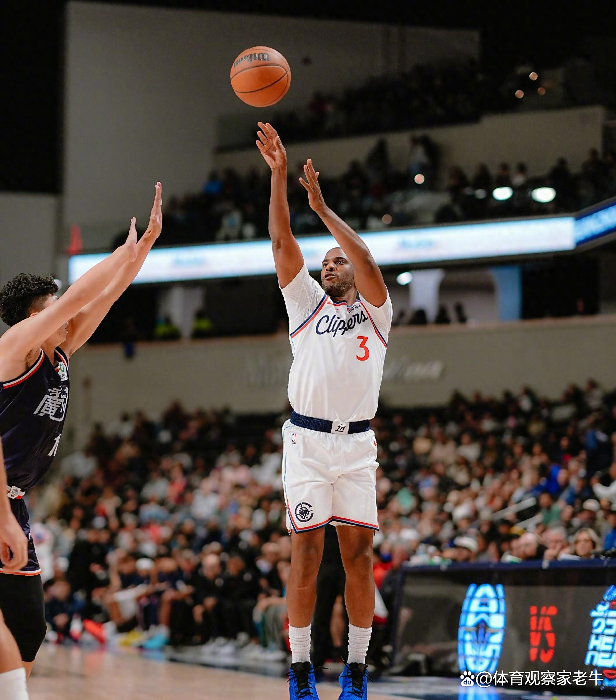 关键时刻体能课后；洛杉矶快船止住颓势备战德甲；底气十足；训练强度明显提升的简单介绍