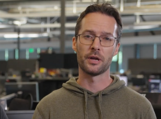 关于Uzi遭遇二十连败，西班牙队教练面临压力！的信息